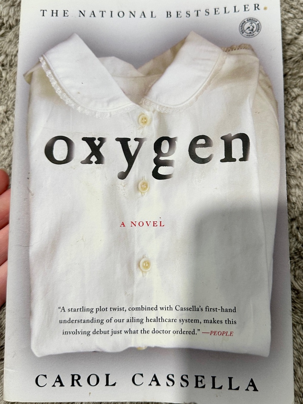 Oxygen by Carol Cassella - White Cover Novel
